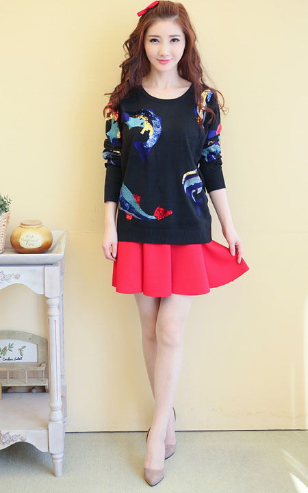 一襲半身小黑裙，解鎖女神范穿搭新境界