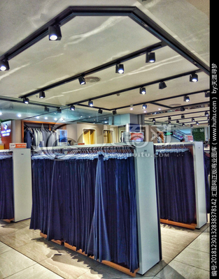 從服飾到鞋帽 打造一站式購物體驗(yàn)的時尚空間